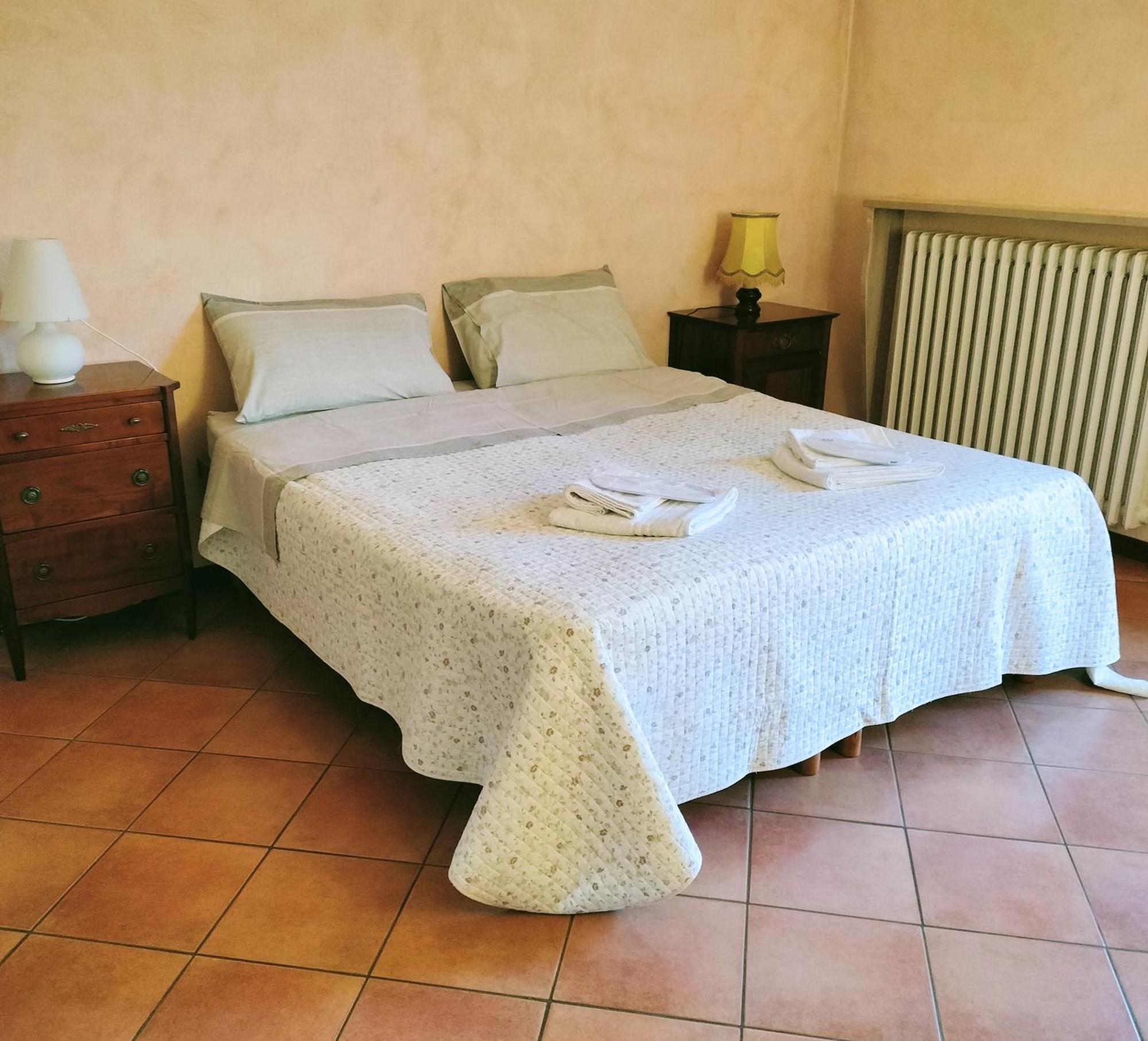 B&B "Madama Granet" Borgo San Dalmazzo Exterior photo